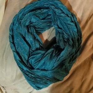 Infinity scarf